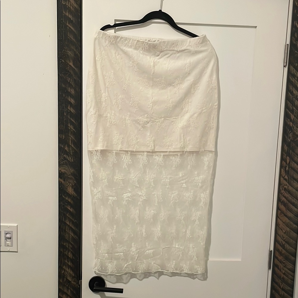 Elegant Cream Lace Skirt